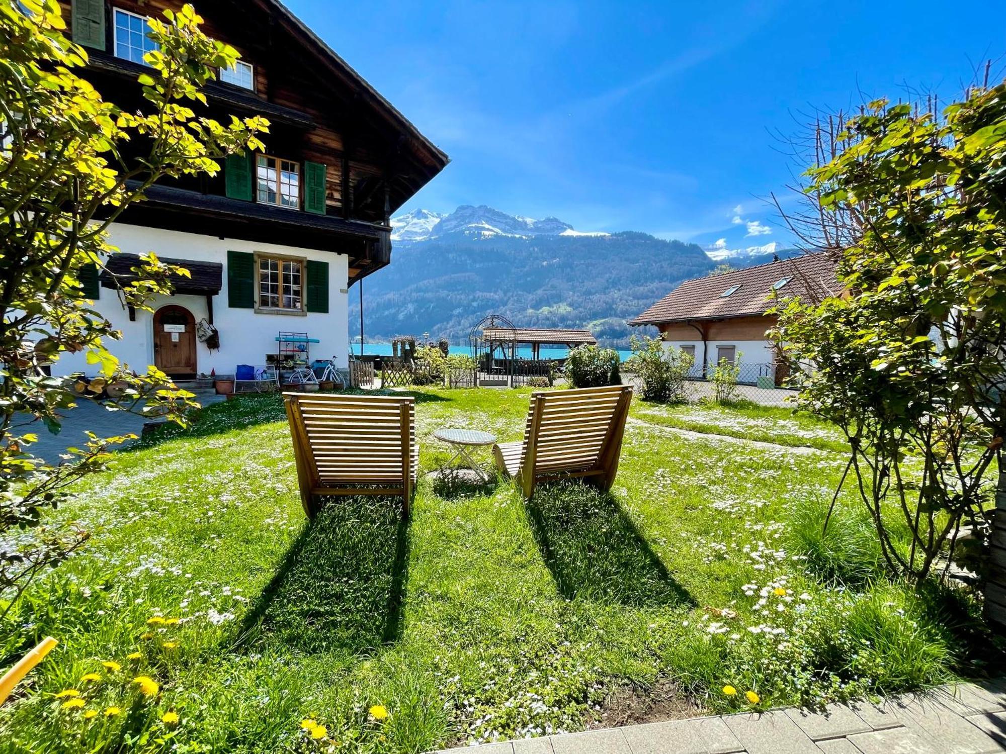 Romantic Lake & Mountain Apartment Pure Swissness เบรียนส์ ภายนอก รูปภาพ